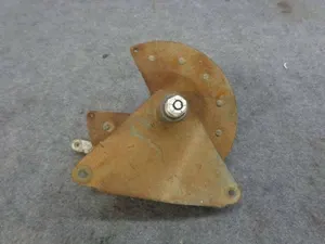 0760212-1 Cessna 182K Drive Pulley Assy RH